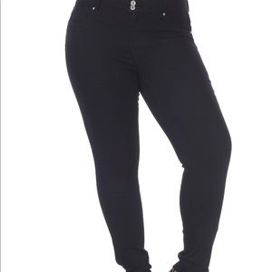 Black skinny jeans
